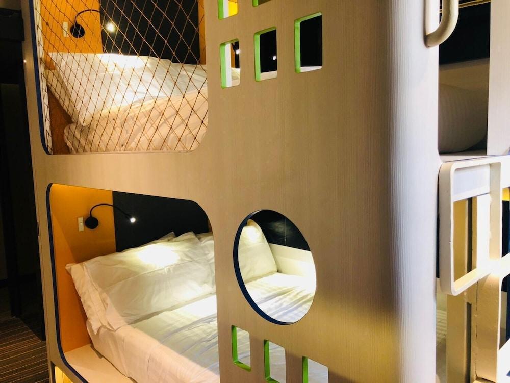 Cube Family Boutique Capsule Hotel At Chinatown Szingapúr Kültér fotó