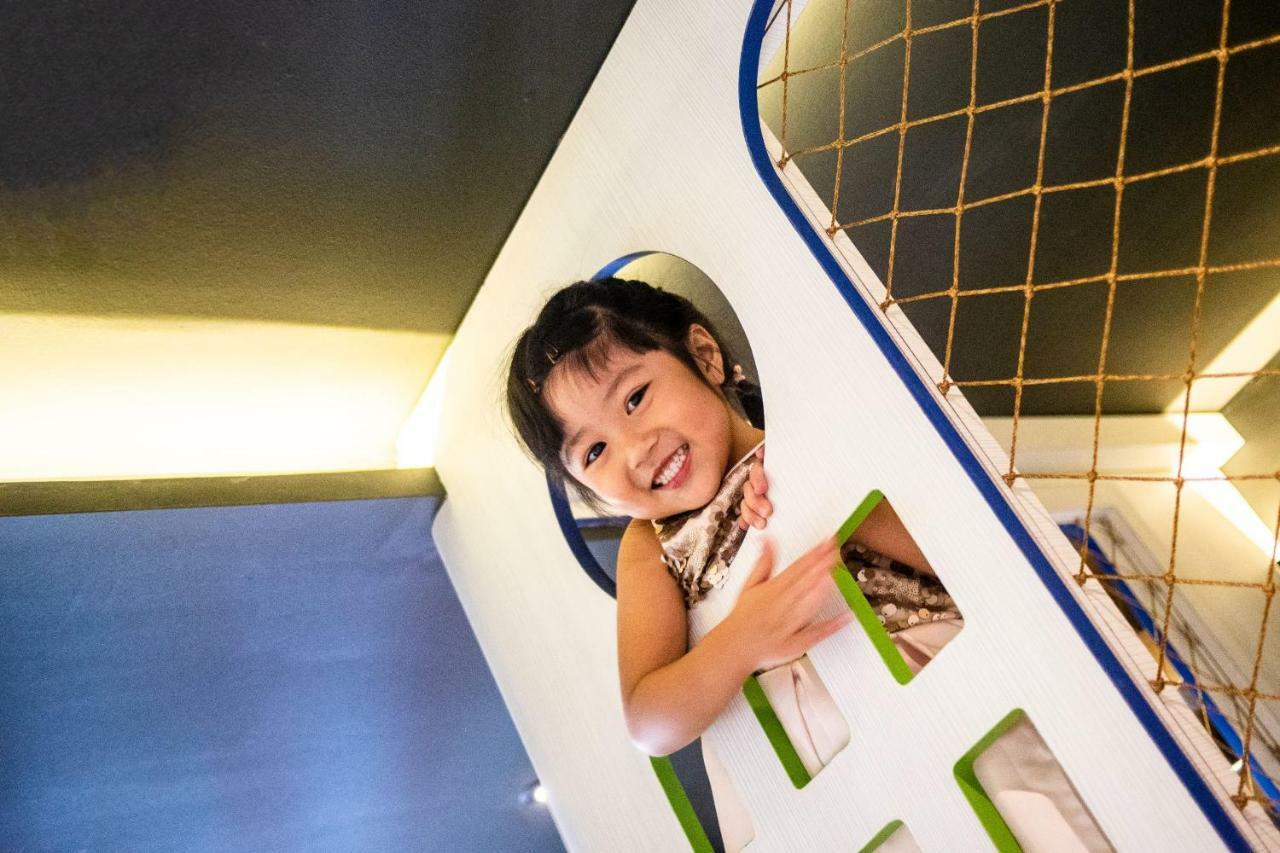 Cube Family Boutique Capsule Hotel At Chinatown Szingapúr Kültér fotó